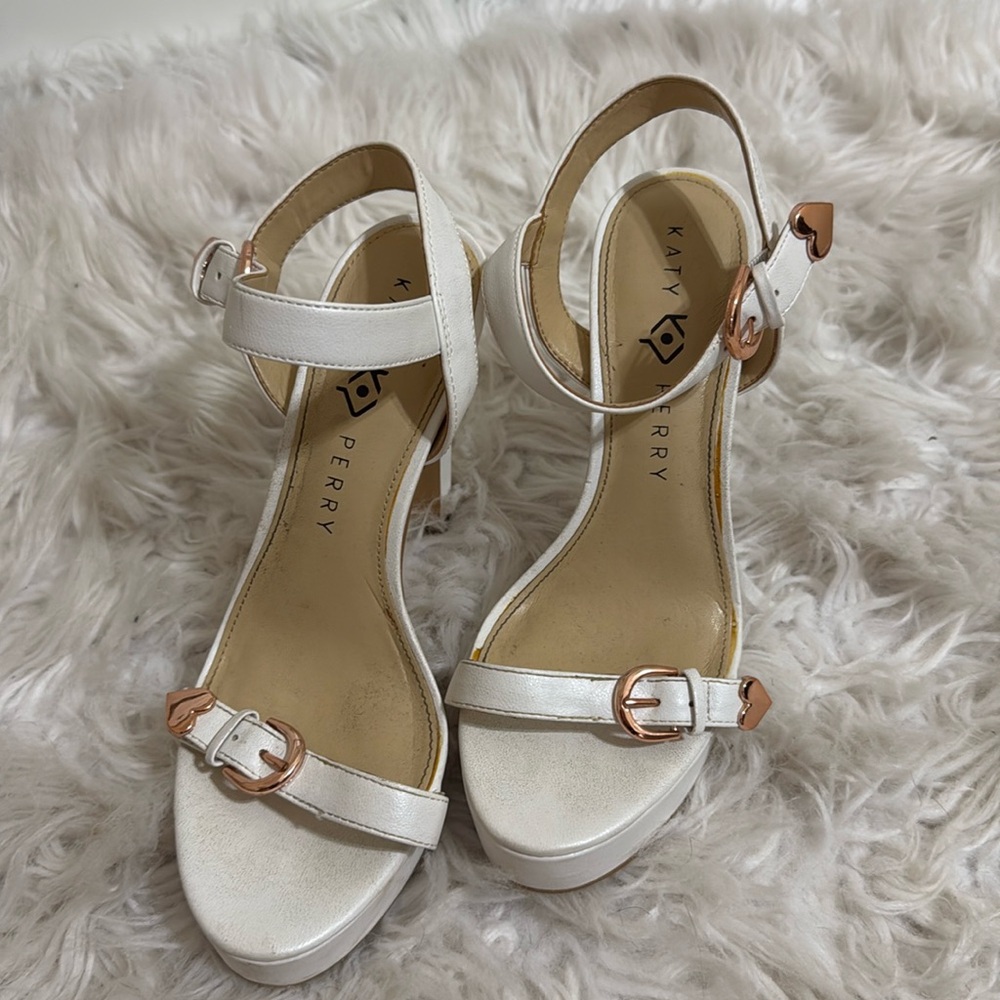 Size 7 Katy Perry heels